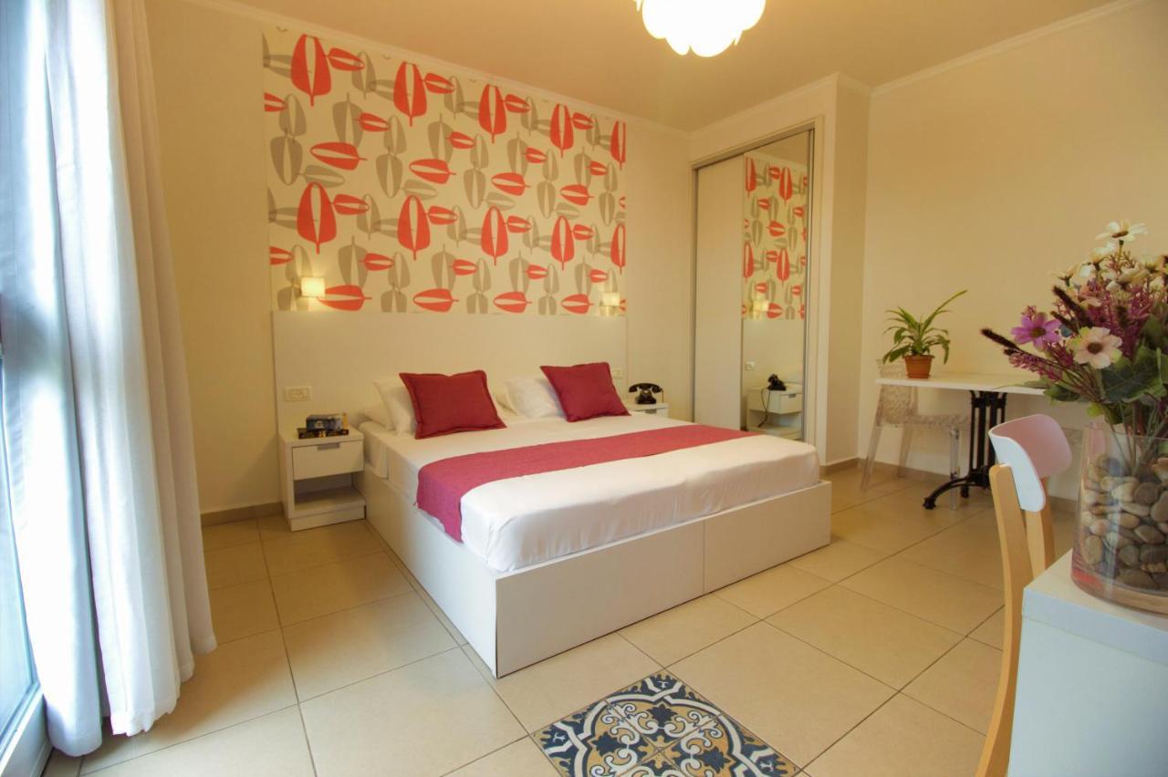 1926 Designed Aparthotel Haifa Eksteriør bilde